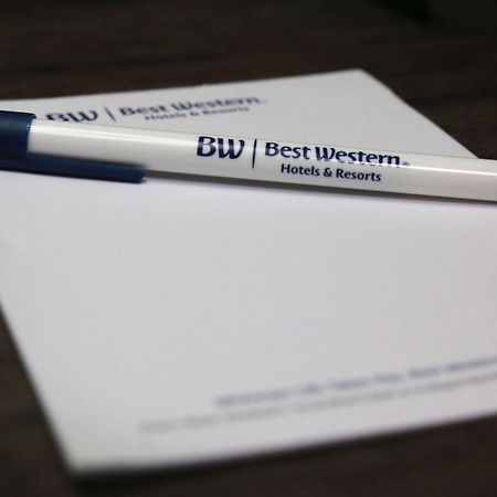 צ'יקטווואגה Best Western Galleria Inn & Suites מראה חיצוני תמונה