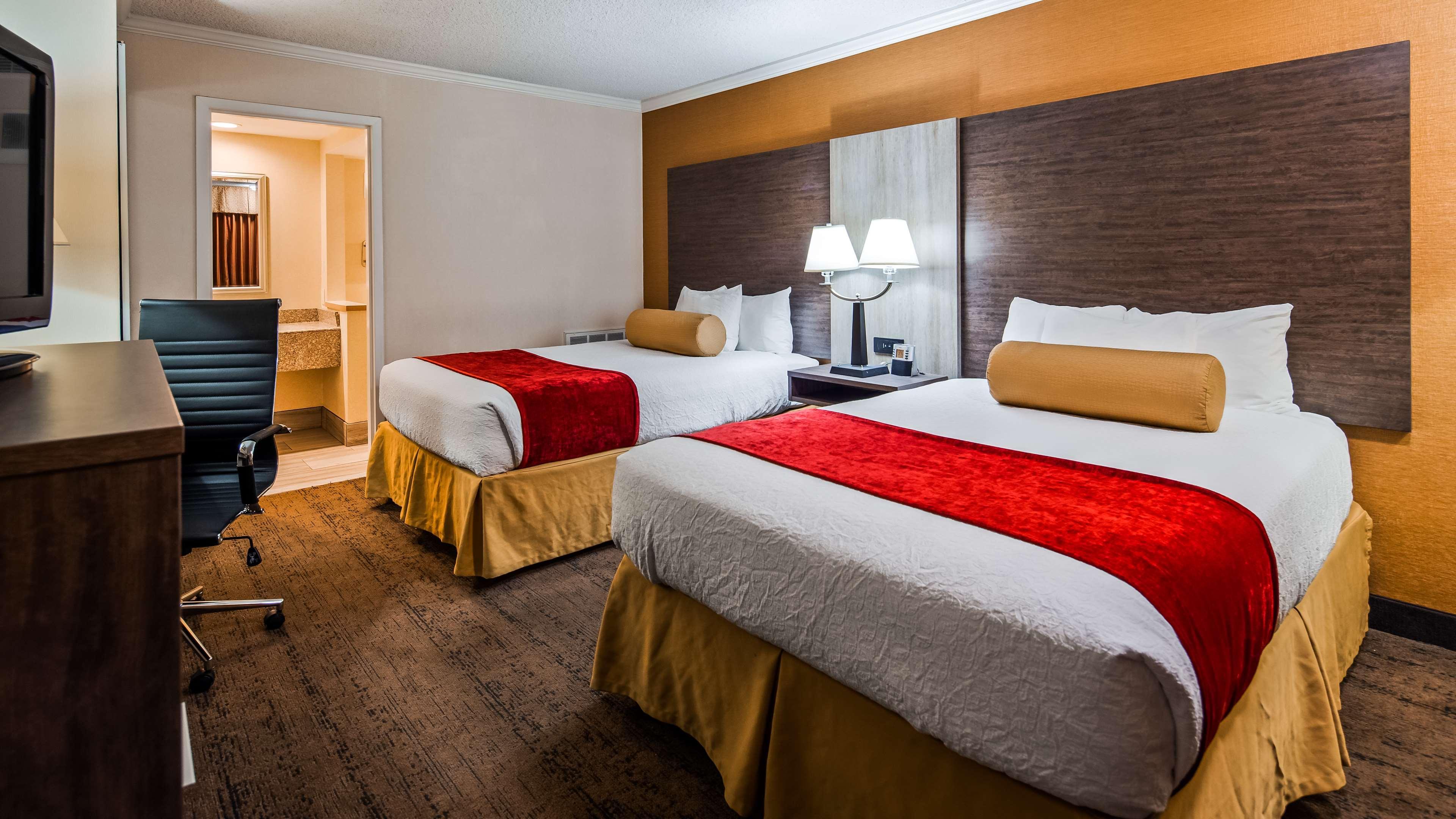 צ'יקטווואגה Best Western Galleria Inn & Suites מראה חיצוני תמונה